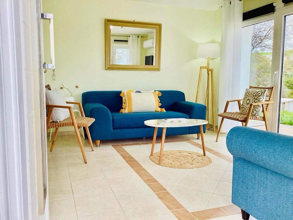 The Blue House Apartment Vromolithos Exterior foto